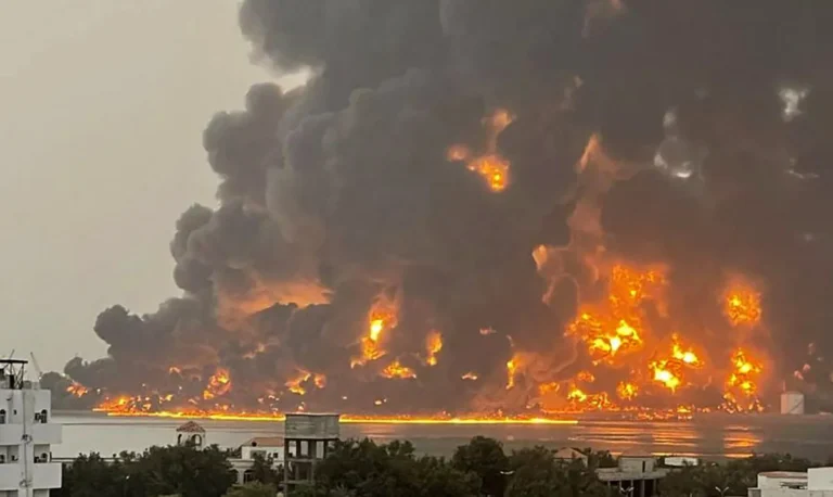 Israel Launches Major Airstrikes on Yemen’s Key Hodeida Port